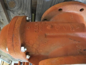 LOT TO INCLUDE MUELLER AND KENNEDY: FIRE MAIN GATE VALVES, (1) 10", (2) 8", (1) 6", (1) 4". LOADING & HANDLING FEE $15-4573